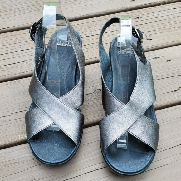 Dansko Jacinda Metallic Pewter Silver Criss Cross Strappy Slingback Sandals 42 - Picture 5 of 9